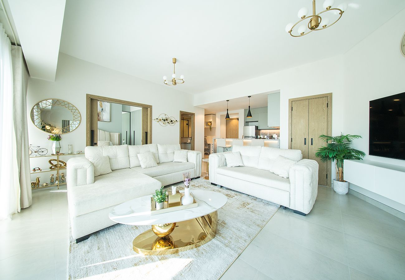 Apartment in Dubai - 1 Bed in Golf Gate With Golf Course View