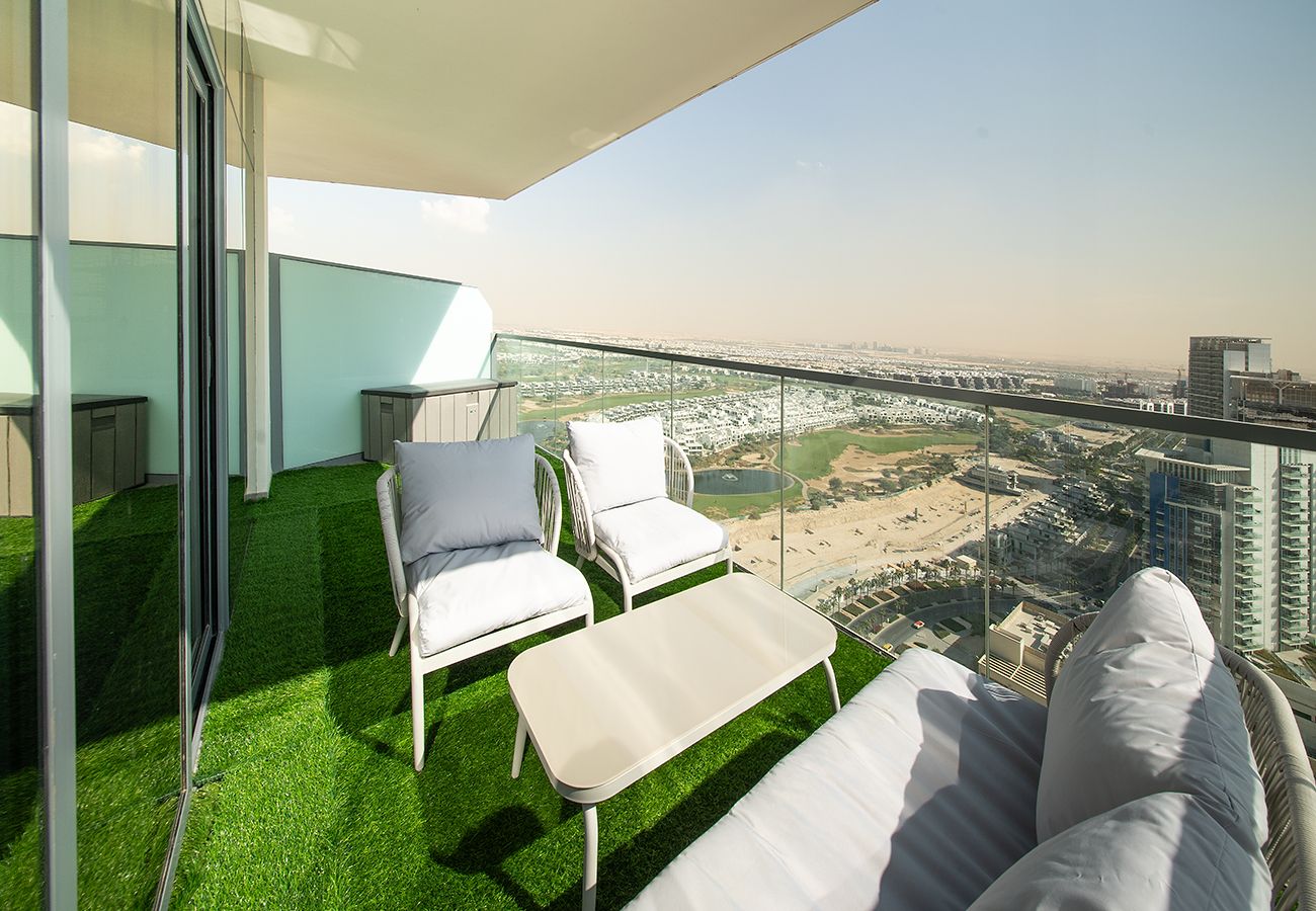 Apartment in Dubai - 1 Bed in Golf Gate With Golf Course View