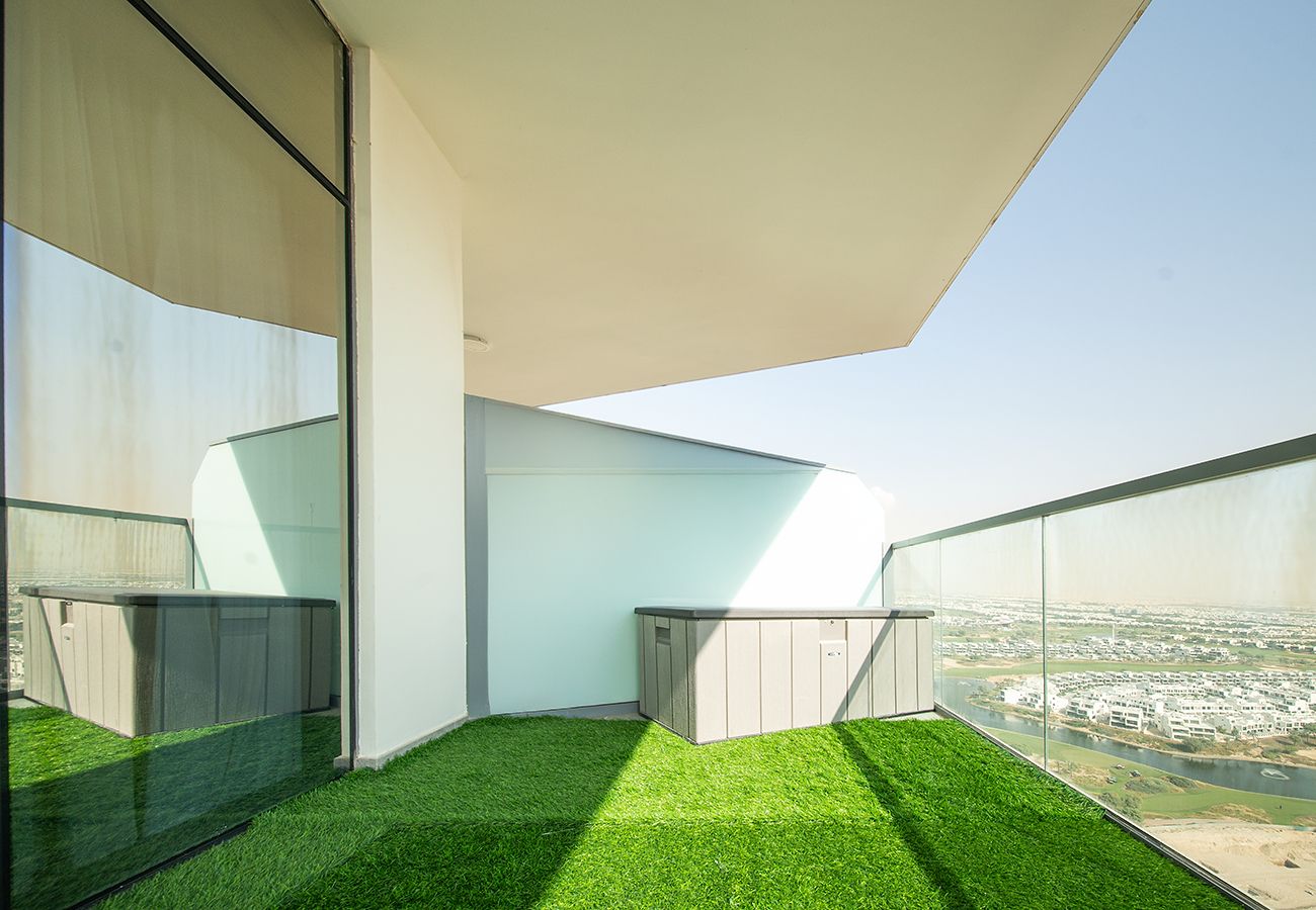 Apartment in Dubai - 1 Bed in Golf Gate With Golf Course View