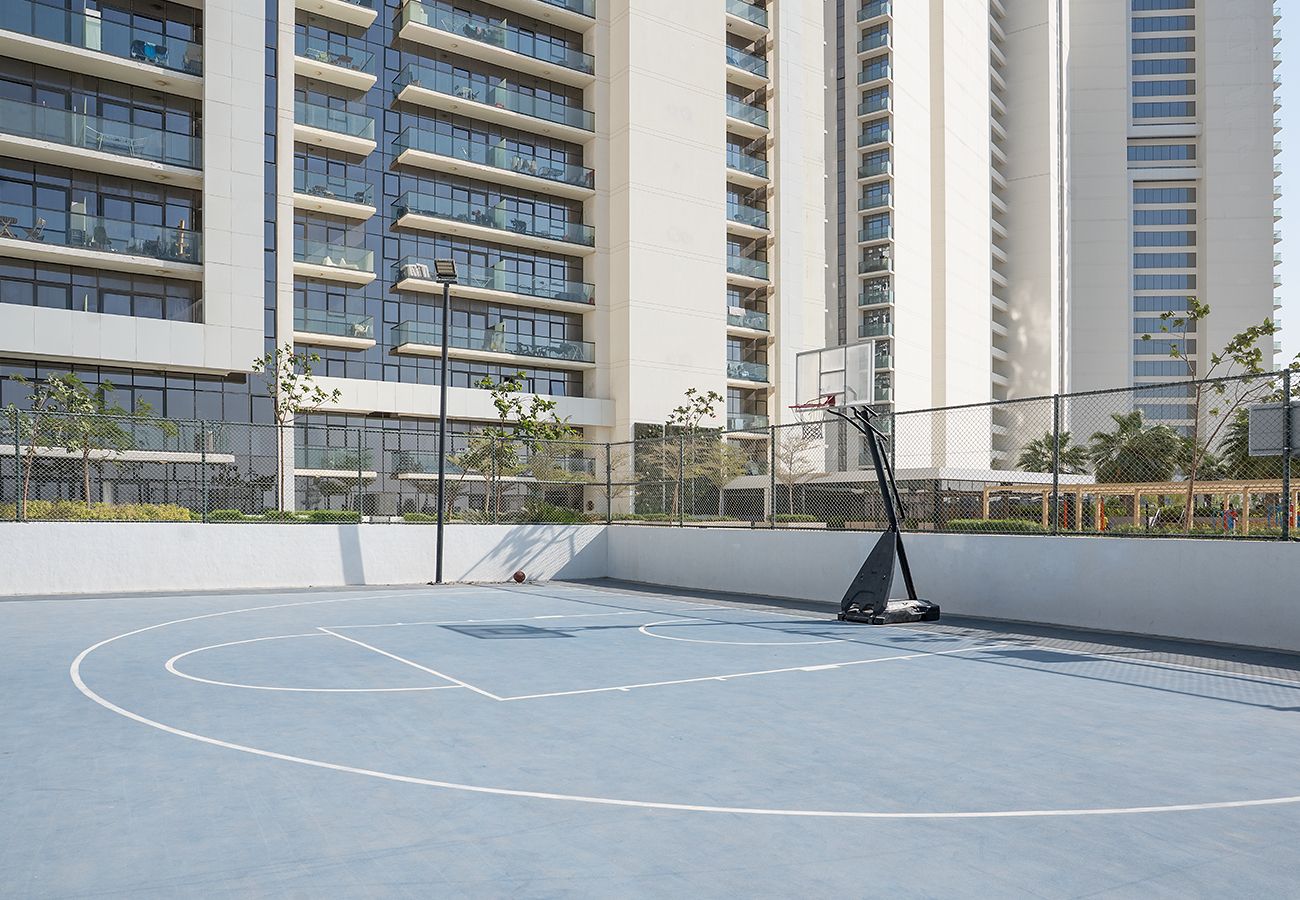 Apartment in Dubai - 1 Bed in Golf Gate With Golf Course View