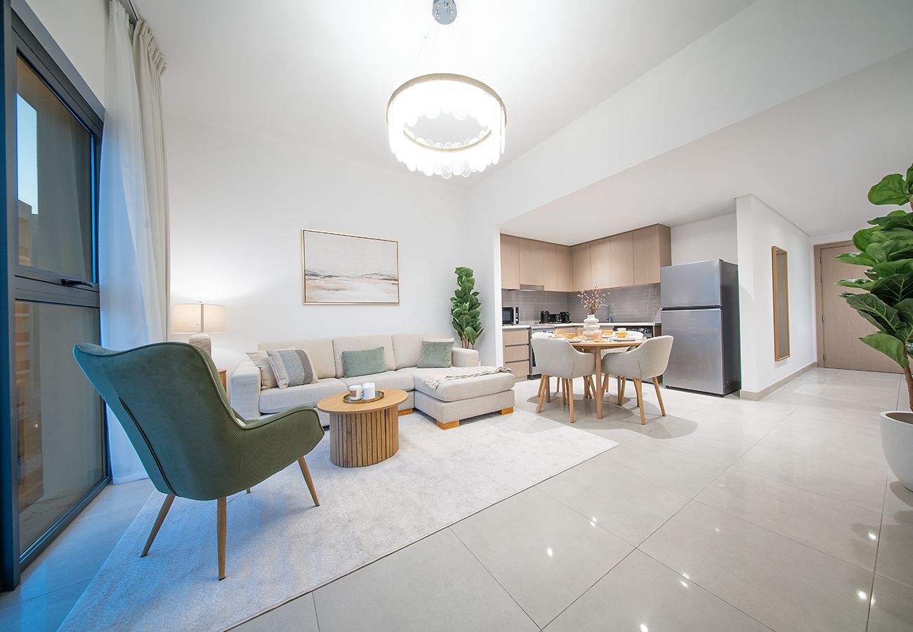 Apartment in Sharjah - Gorgeous 2 Bed in Cyan Beach Residence