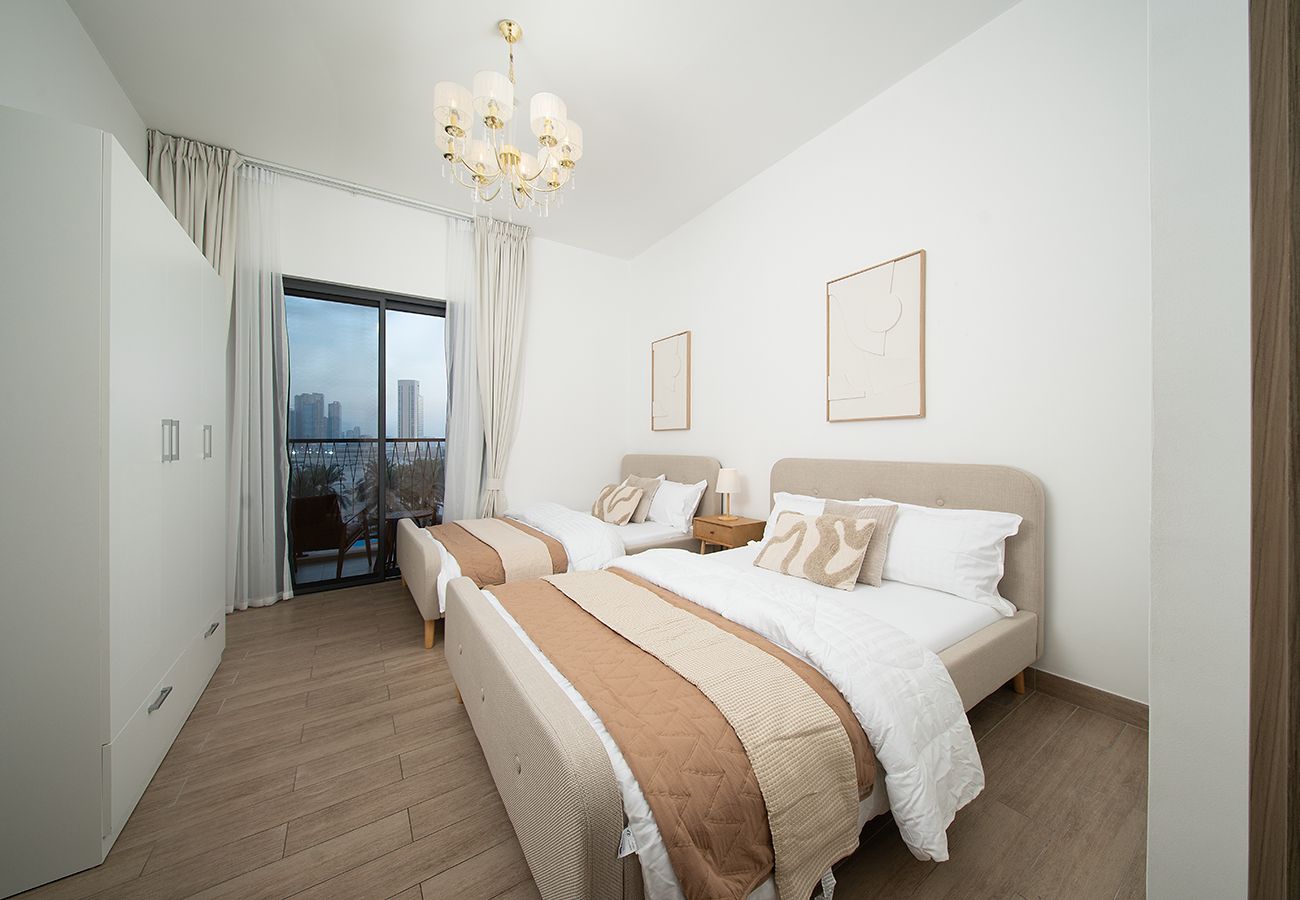 Apartment in Sharjah - Gorgeous 2 Bed in Cyan Beach Residence