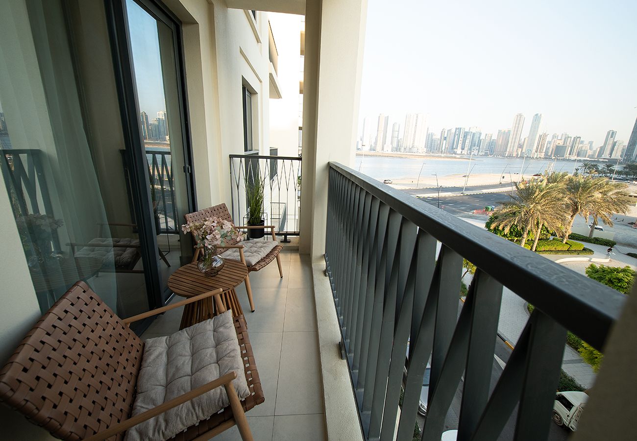 Apartment in Sharjah - Gorgeous 2 Bed in Cyan Beach Residence