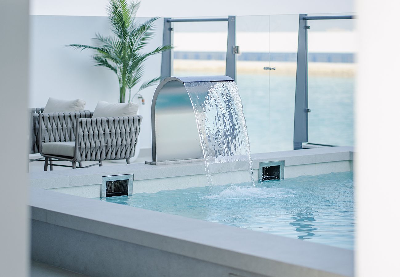 Villa in Ajmal Makan - Stunning 5 Bed Villa with Private Pool and Beach