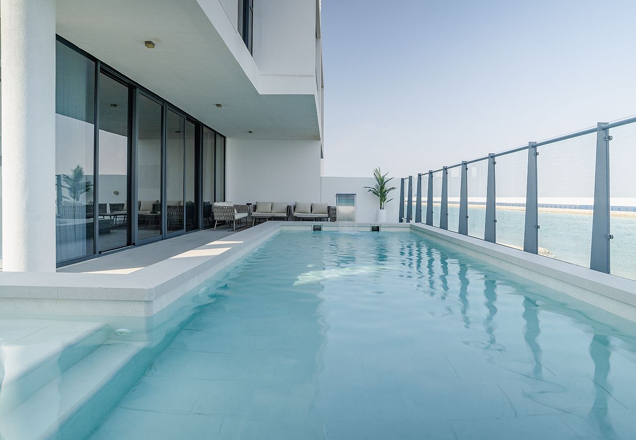 Villa in Ajmal Makan - Stunning 5 Bed Villa with Private Pool and Beach