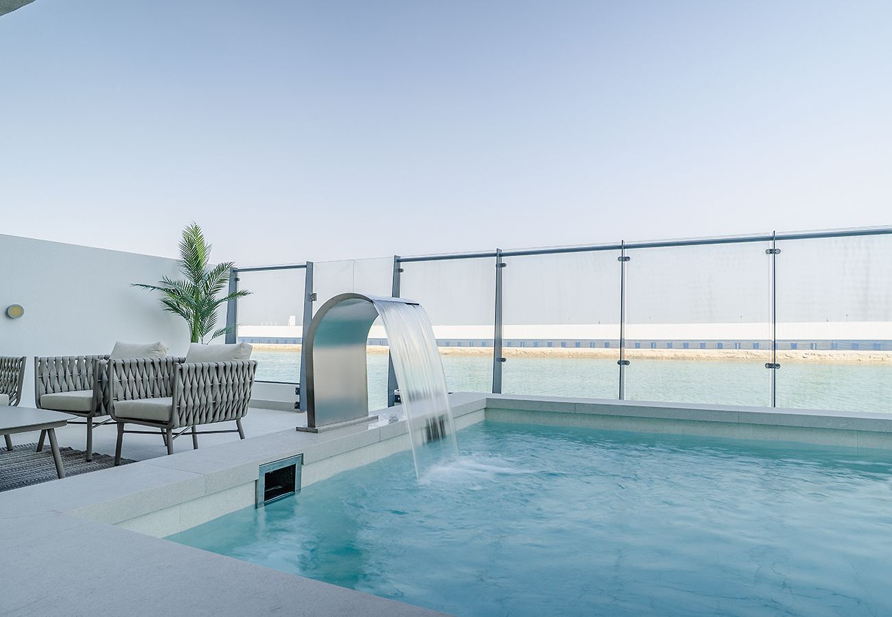 Villa in Ajmal Makan - Stunning 5 Bed Villa with Private Pool and Beach