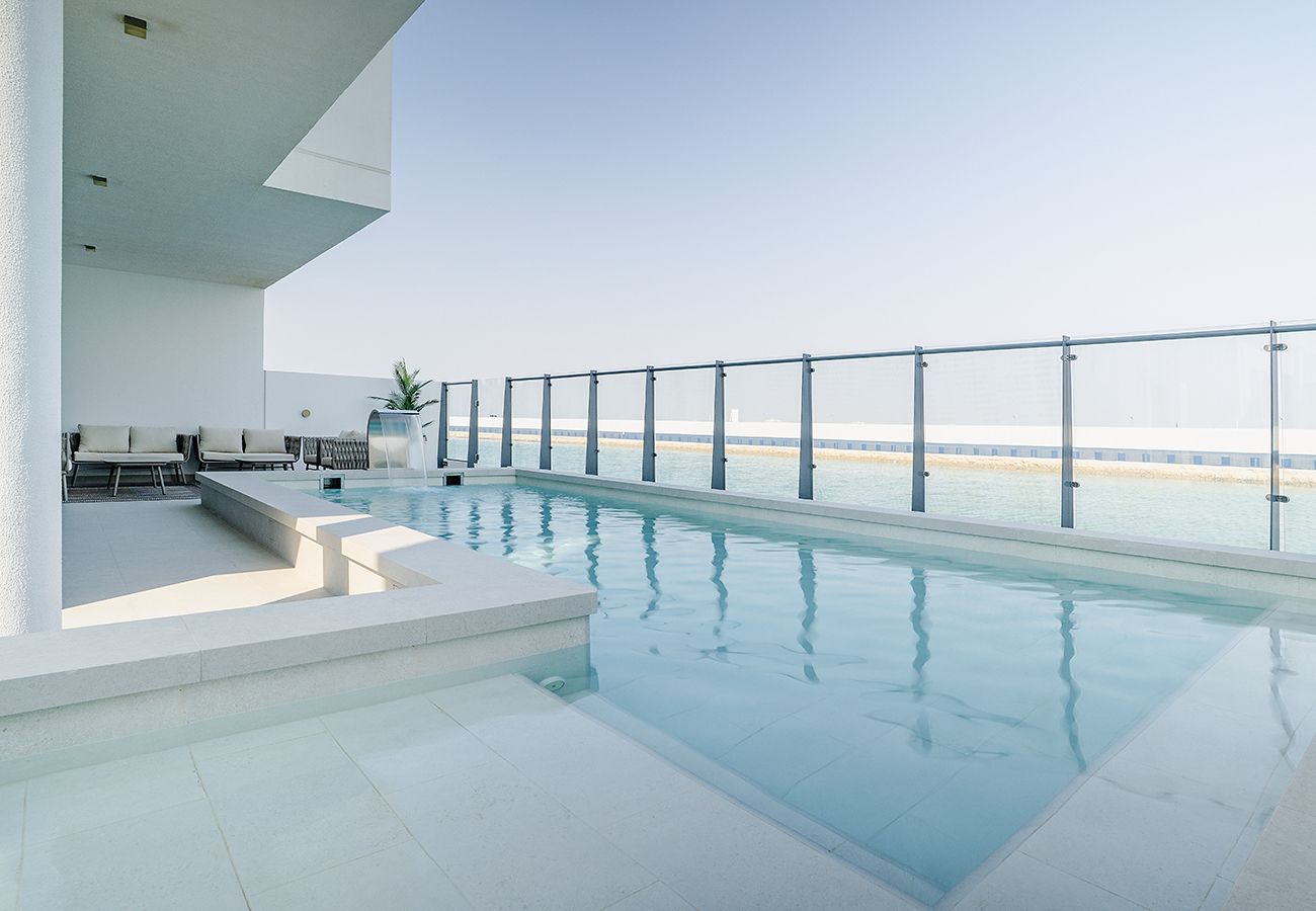 Villa in Ajmal Makan - Stunning 5 Bed Villa with Private Pool and Beach