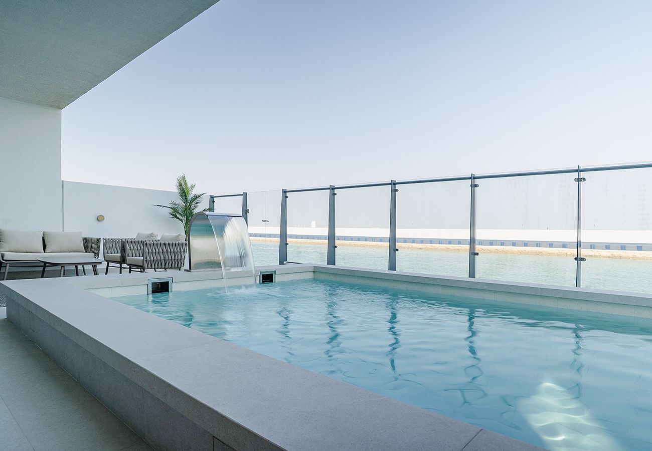 Villa in Ajmal Makan - Stunning 5 Bed Villa with Private Pool and Beach