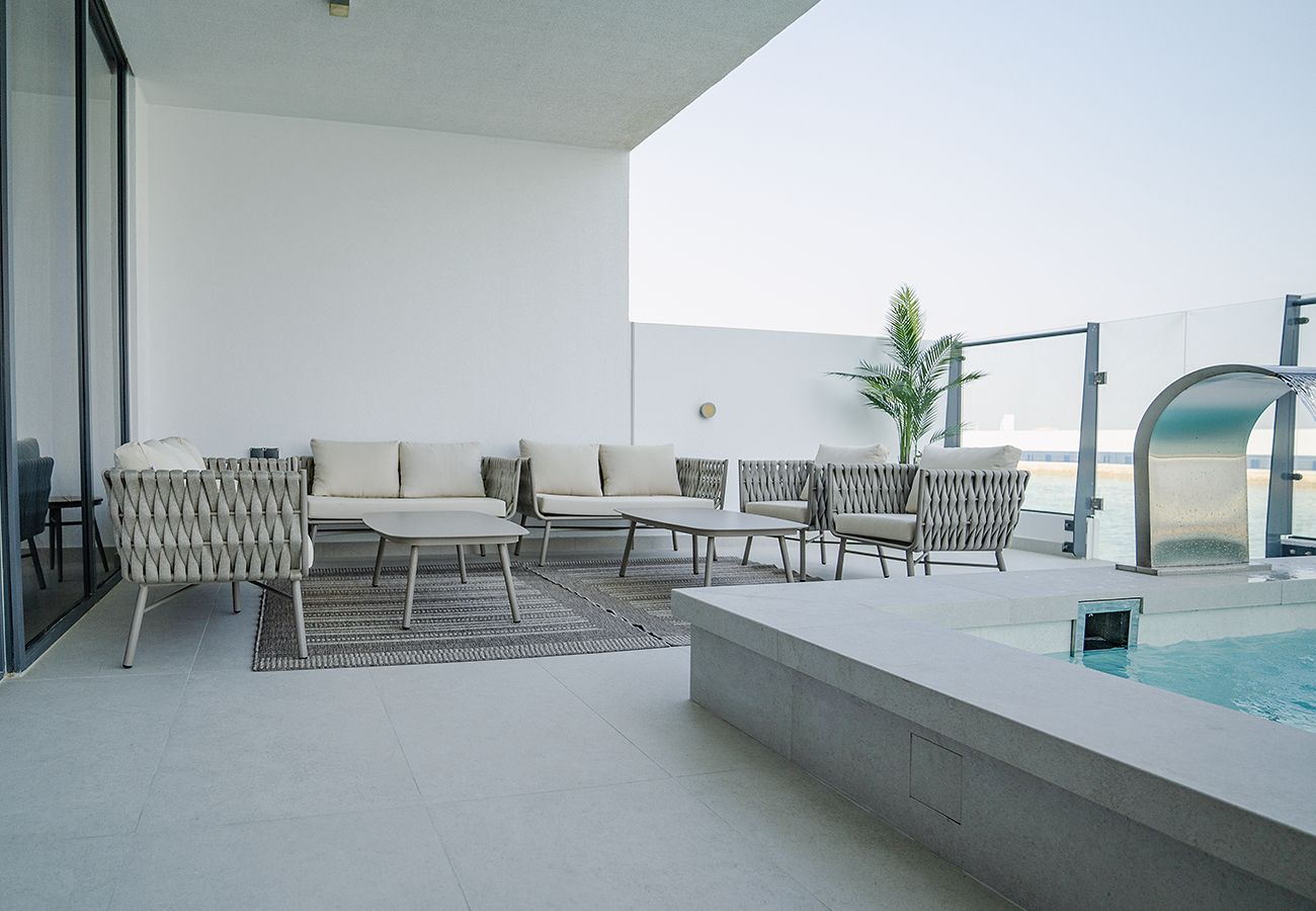 Villa in Ajmal Makan - Stunning 5 Bed Villa with Private Pool and Beach