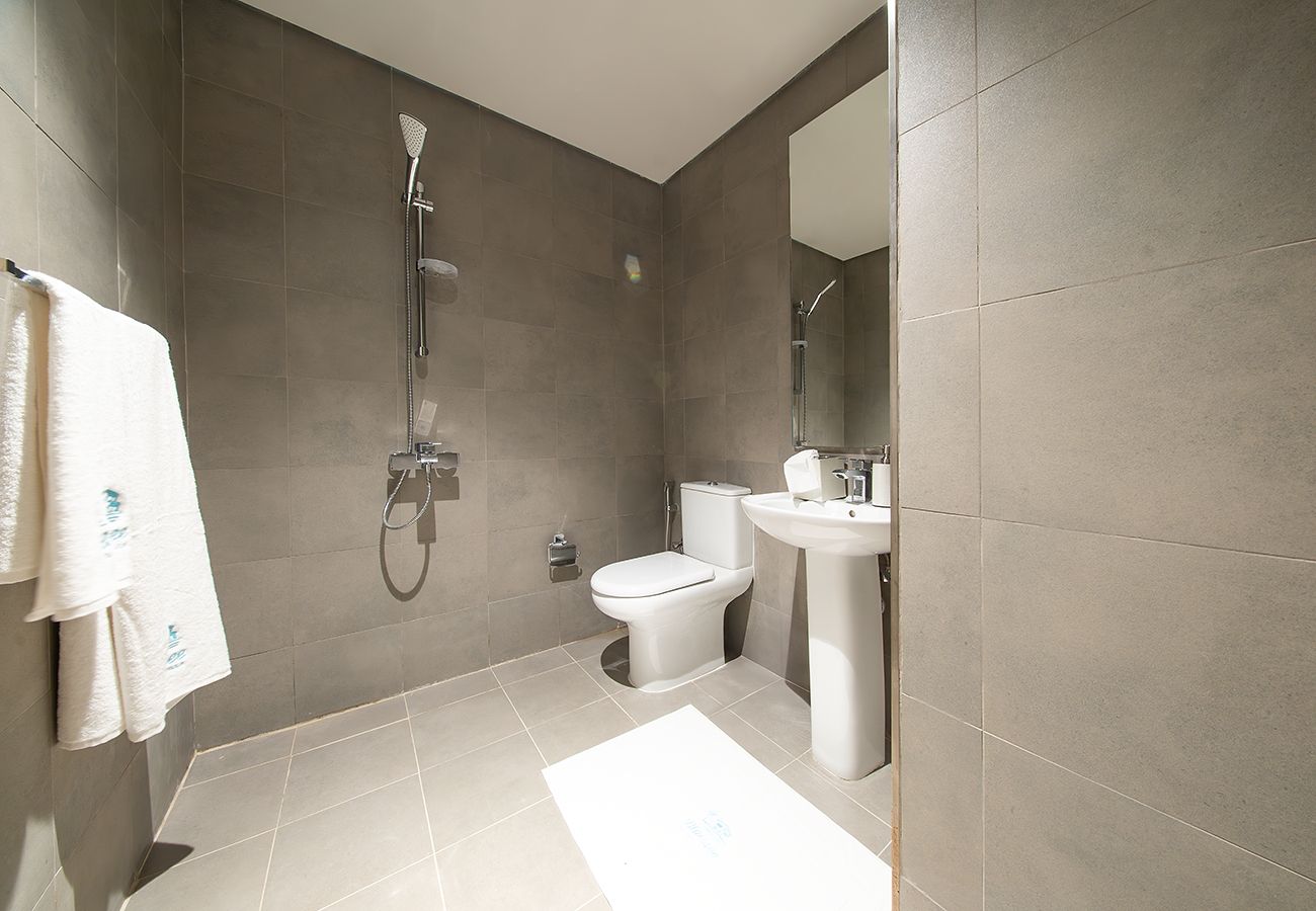 Villa in Ajmal Makan - Stunning 5 Bed Villa with Private Pool and Beach