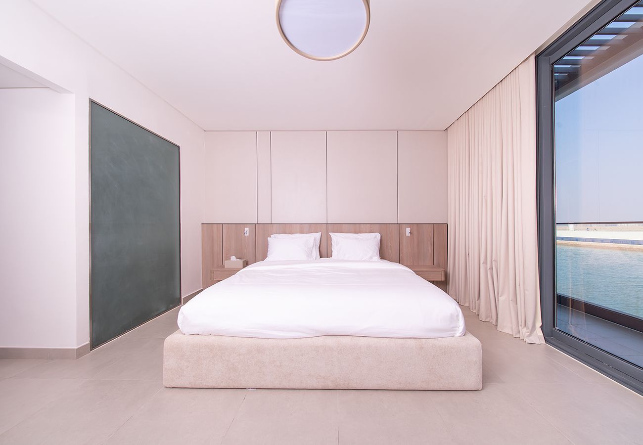 Villa in Ajmal Makan - Stunning 5 Bed Villa with Private Pool and Beach