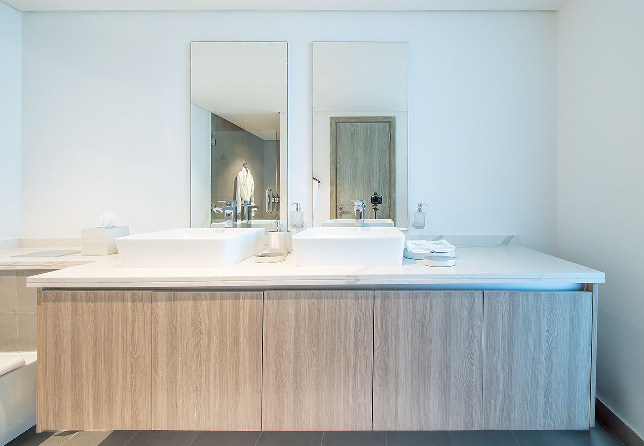 Villa in Ajmal Makan - Stunning 5 Bed Villa with Private Pool and Beach