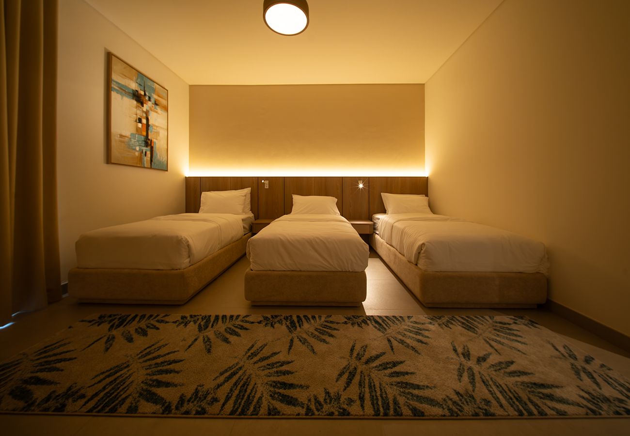 Villa in Ajmal Makan - Stunning 5 Bed Villa with Private Pool and Beach