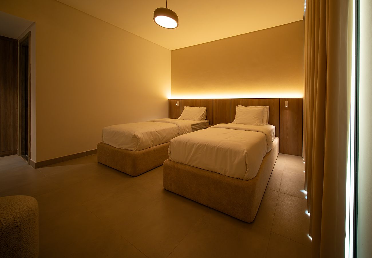 Villa in Ajmal Makan - Stunning 5 Bed Villa with Private Pool and Beach