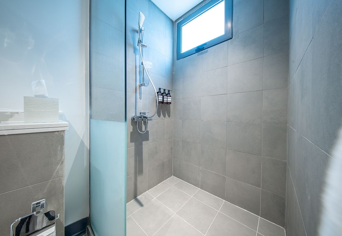 Villa in Ajmal Makan - Stunning 5 Bed Villa with Private Pool and Beach