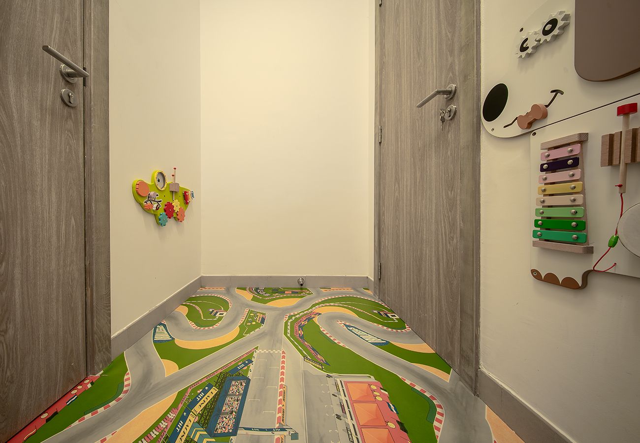 Villa in Ajmal Makan - Stunning 5 Bed Villa with Private Pool and Beach