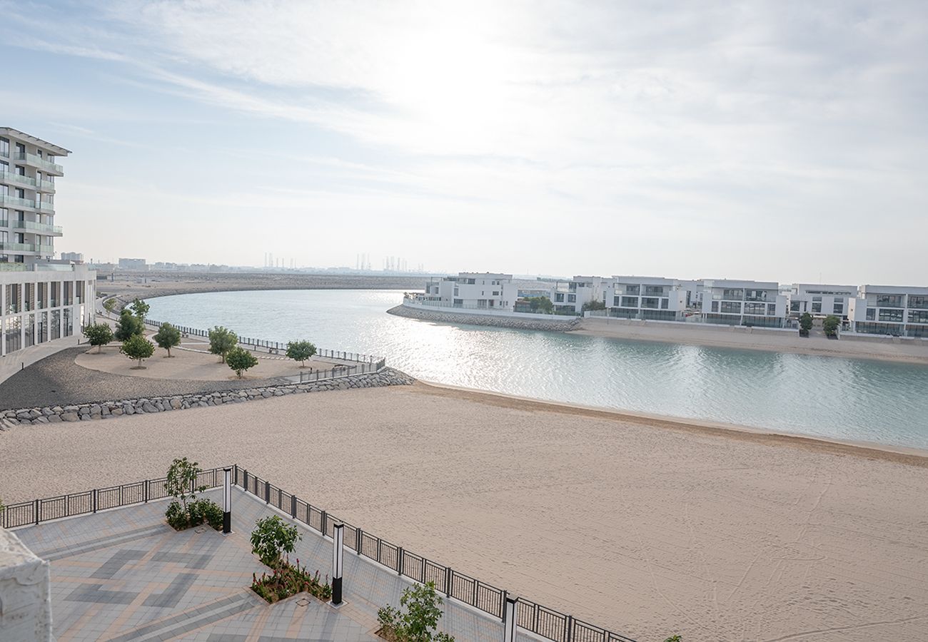 Villa in Ajmal Makan - Stunning 5 Bed Villa with Private Pool and Beach