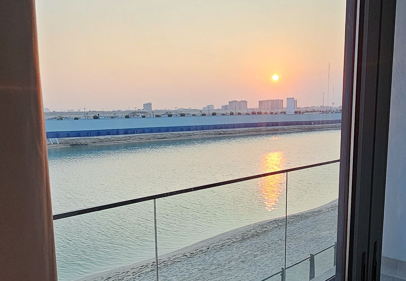 Villa in Ajmal Makan - Stunning 5 Bed Villa with Private Pool and Beach