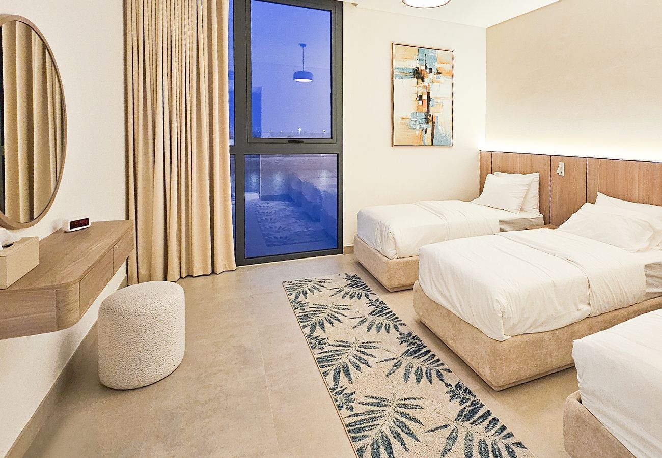 Villa in Ajmal Makan - Stunning 5 Bed Villa with Private Pool and Beach