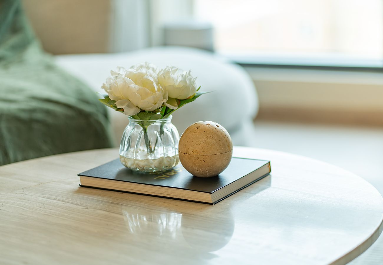 Apartment in Dubai - Gorgeous 2 Bed Apartment in Mirdiff Hills