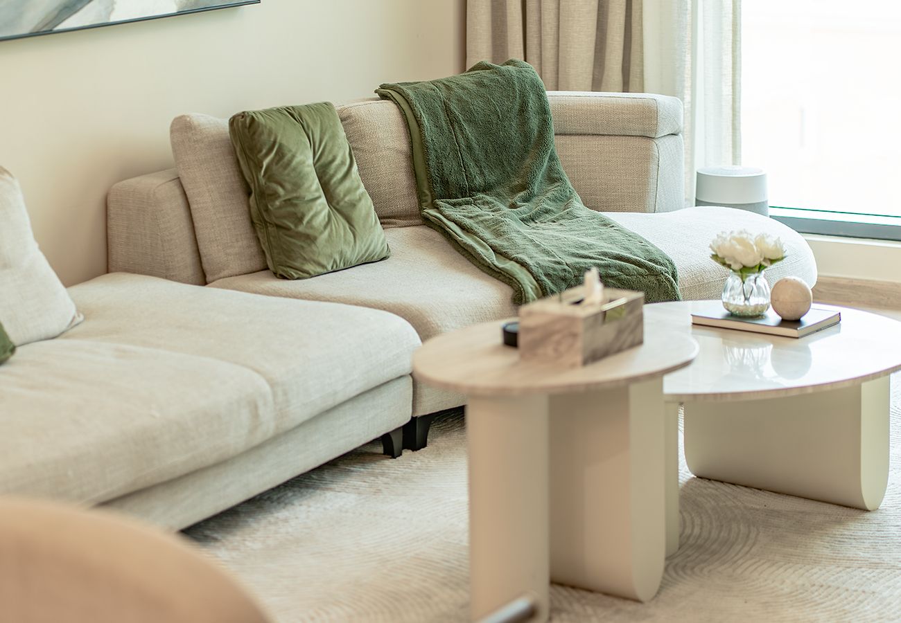 Apartment in Dubai - Gorgeous 2 Bed Apartment in Mirdiff Hills