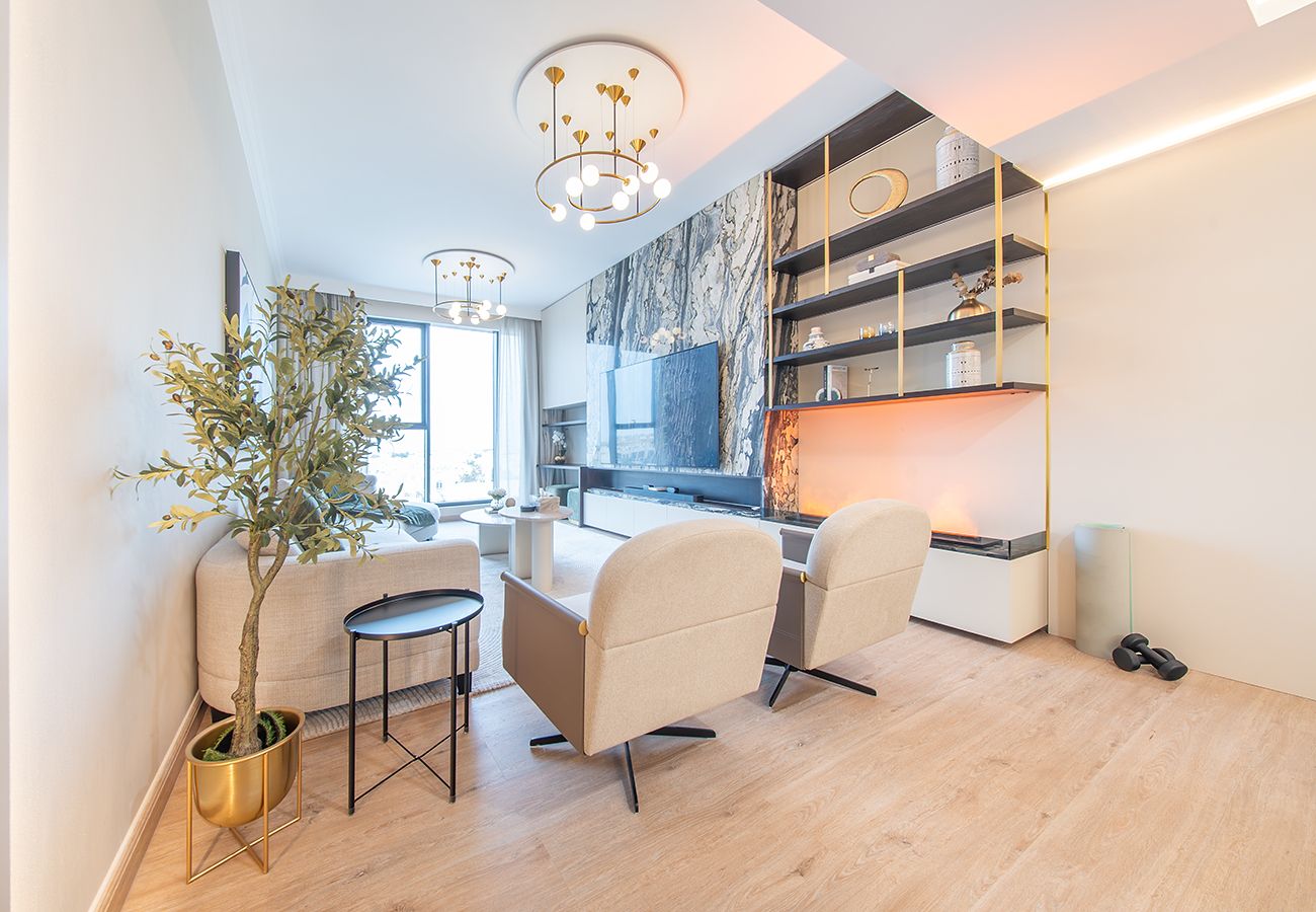 Apartment in Dubai - Gorgeous 2 Bed Apartment in Mirdiff Hills