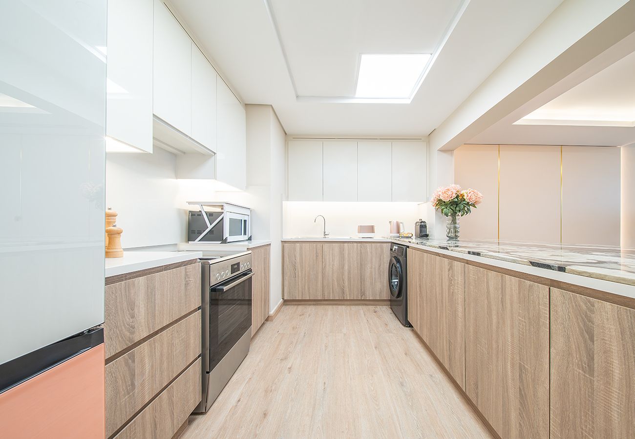 Apartment in Dubai - Gorgeous 2 Bed Apartment in Mirdiff Hills