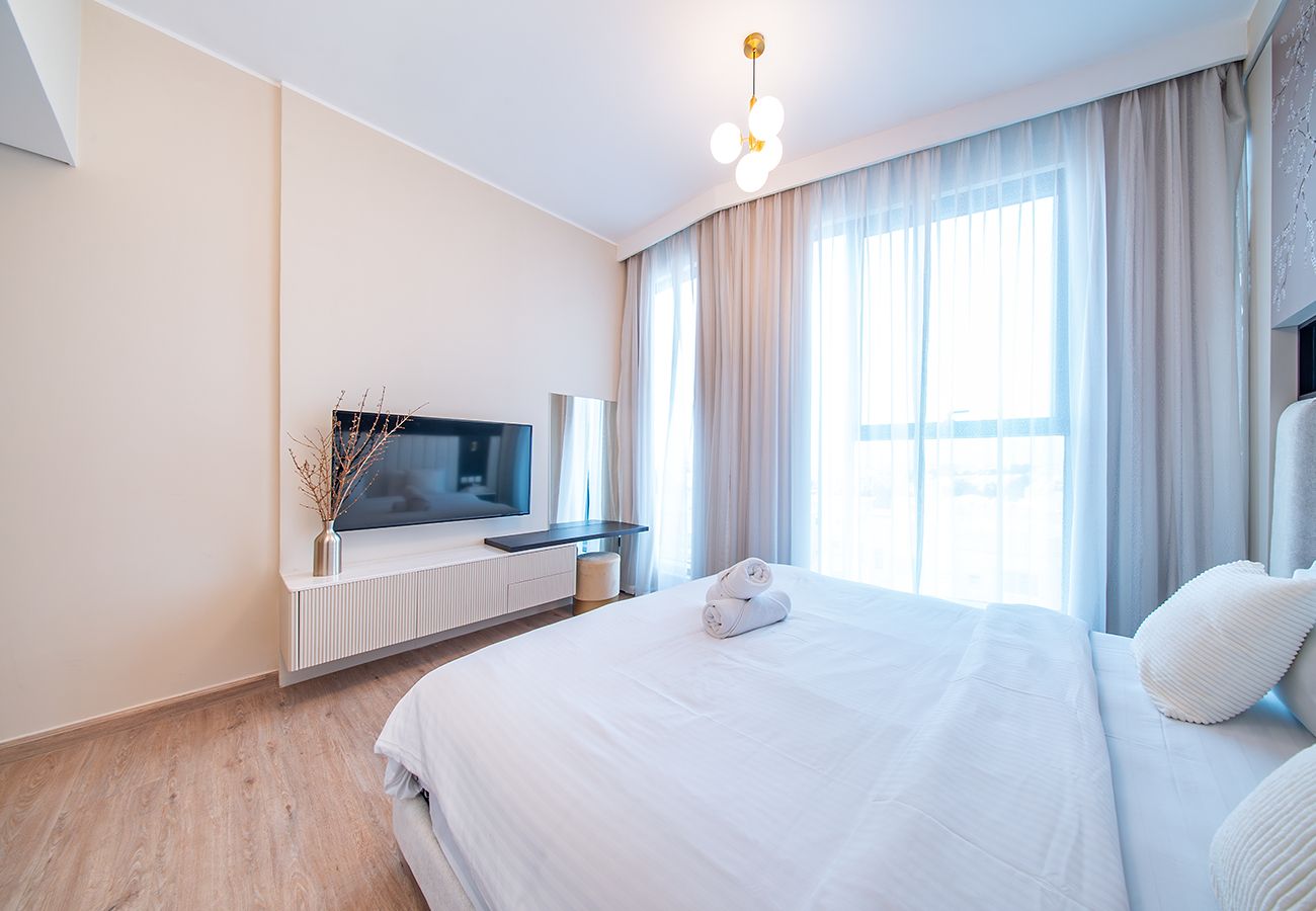 Apartment in Dubai - Gorgeous 2 Bed Apartment in Mirdiff Hills