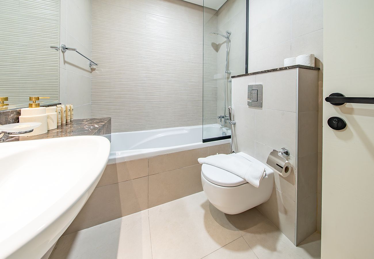 Apartment in Dubai - Gorgeous 2 Bed Apartment in Mirdiff Hills