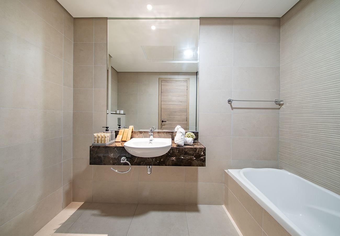 Apartment in Dubai - Gorgeous 2 Bed Apartment in Mirdiff Hills