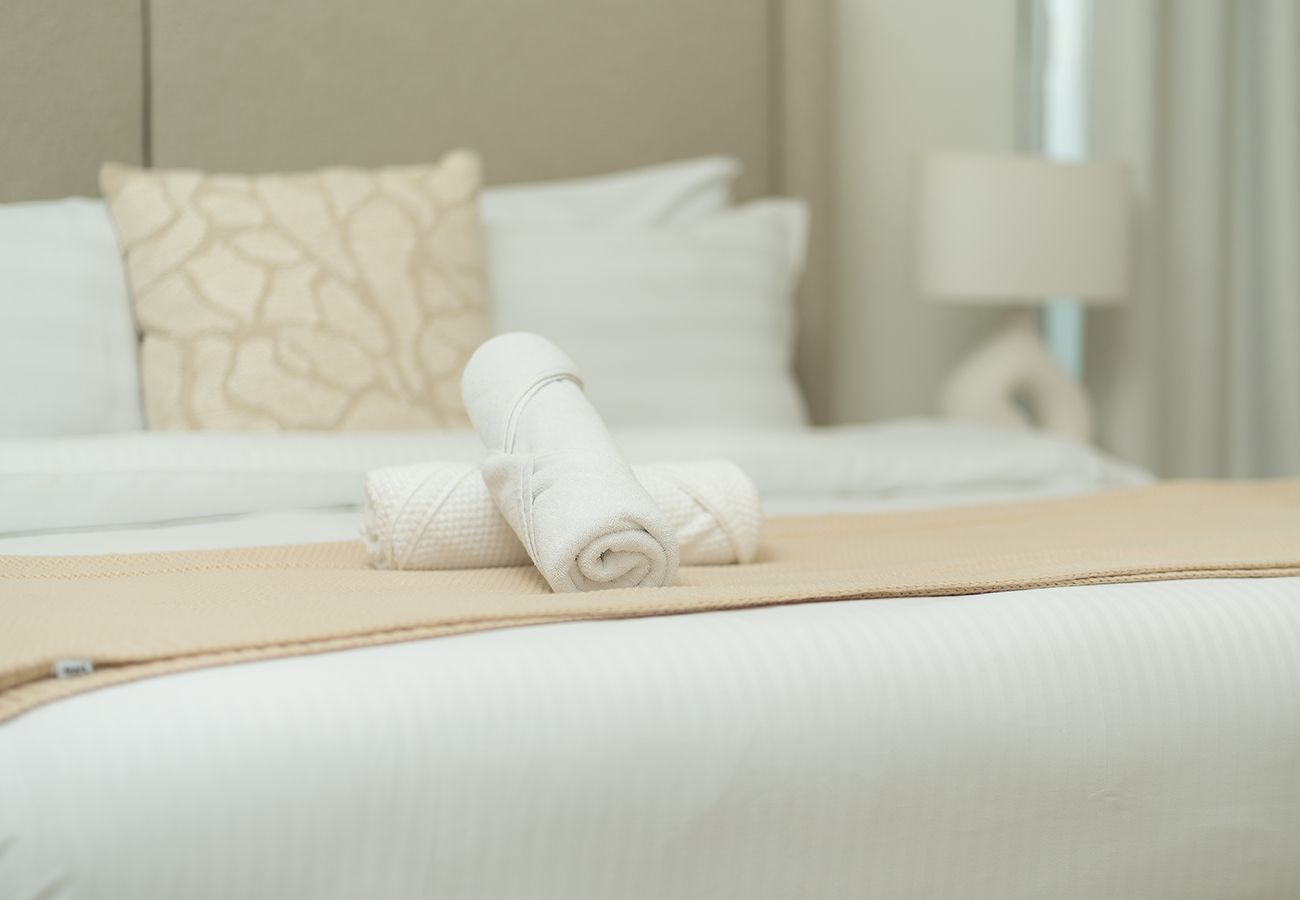 Apartment in Dubai - 2 Bed in Anwa By Omniyat with sea view