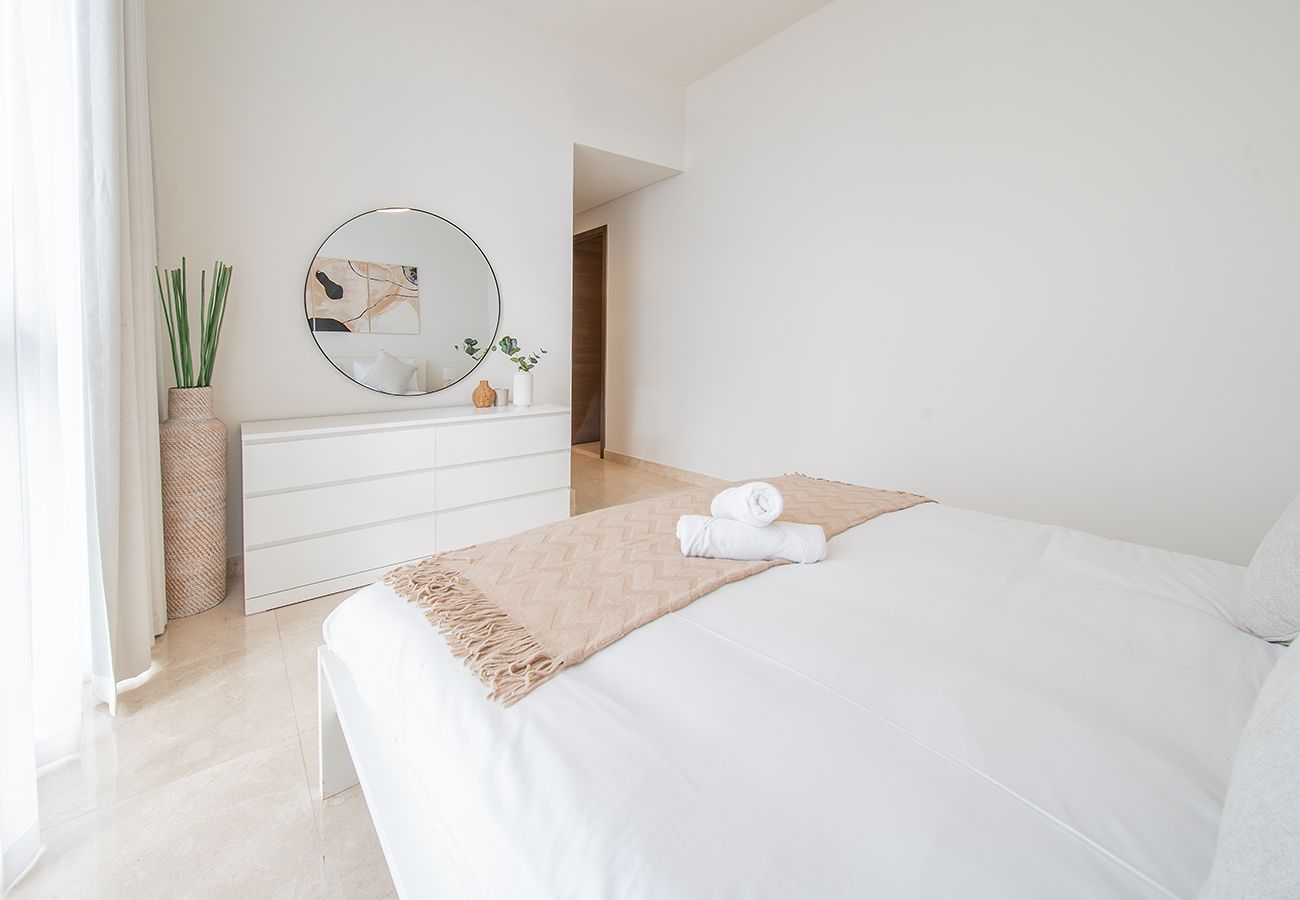 Apartment in Dubai - 2 Bed in Anwa By Omniyat with sea view