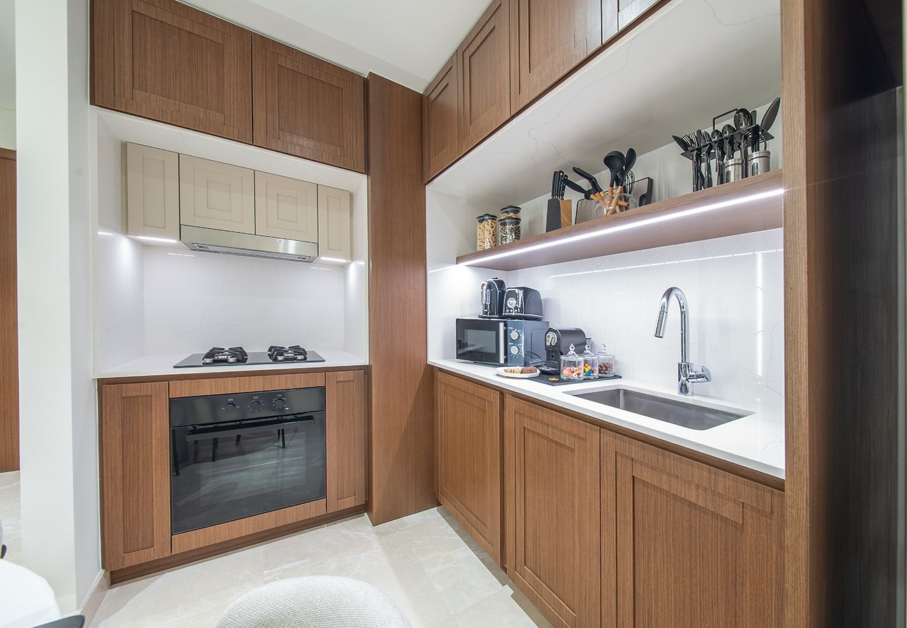 Apartment in Dubai - Palace Beach Residence with sea view