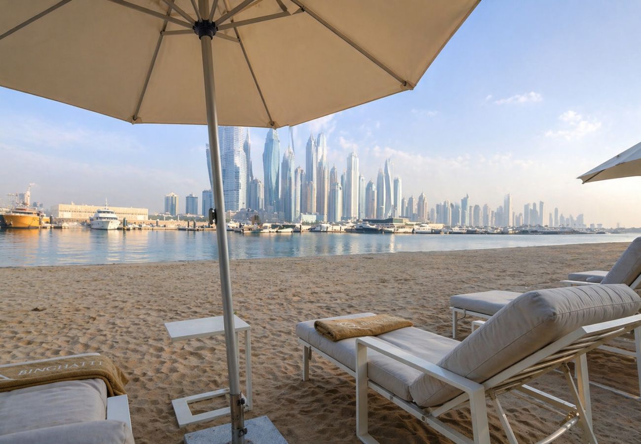 Apartment in Dubai - Palace Beach Residence with sea view
