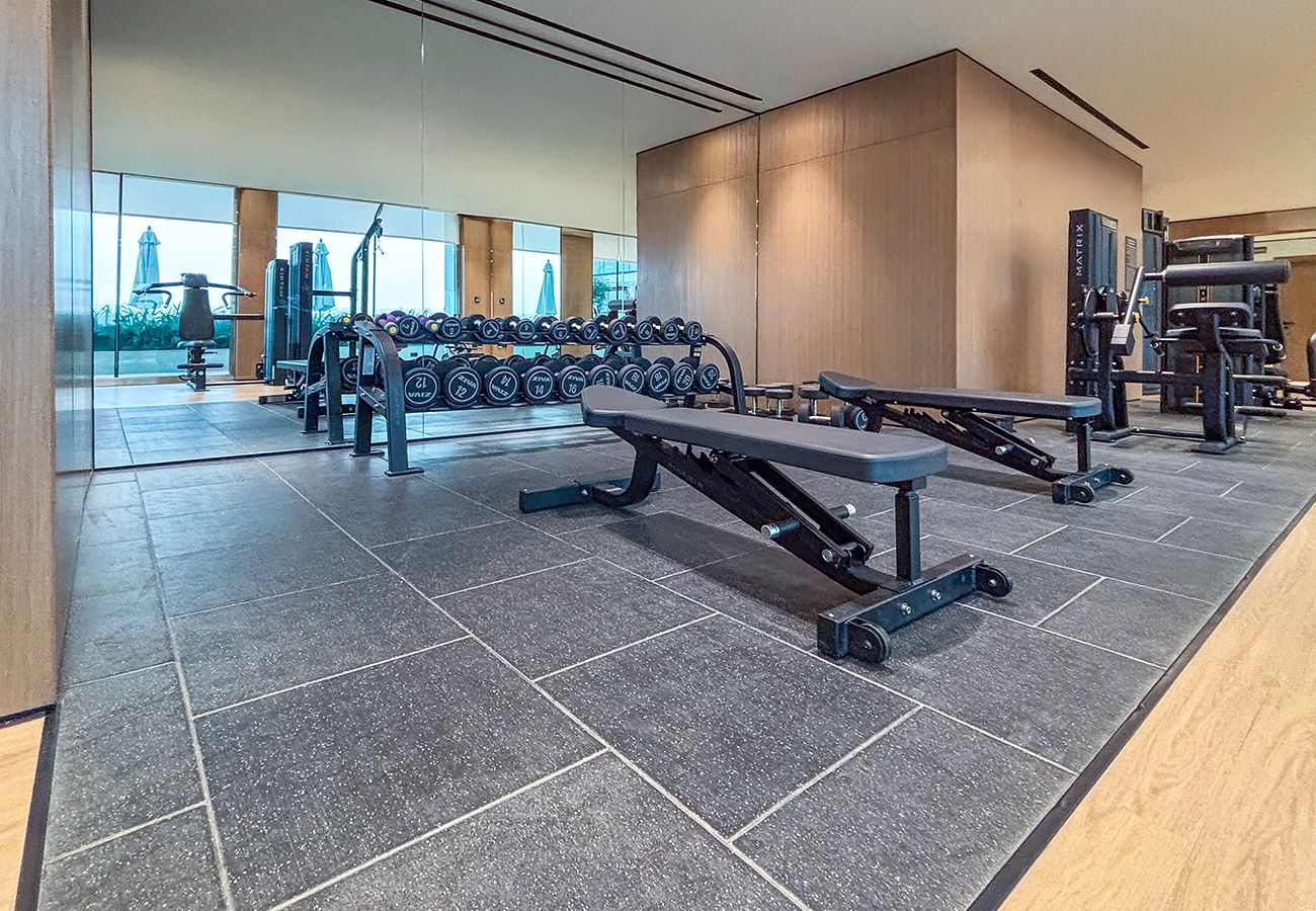 Studio in Dubai - Studio in Binghatti Azure with Pool and Gym