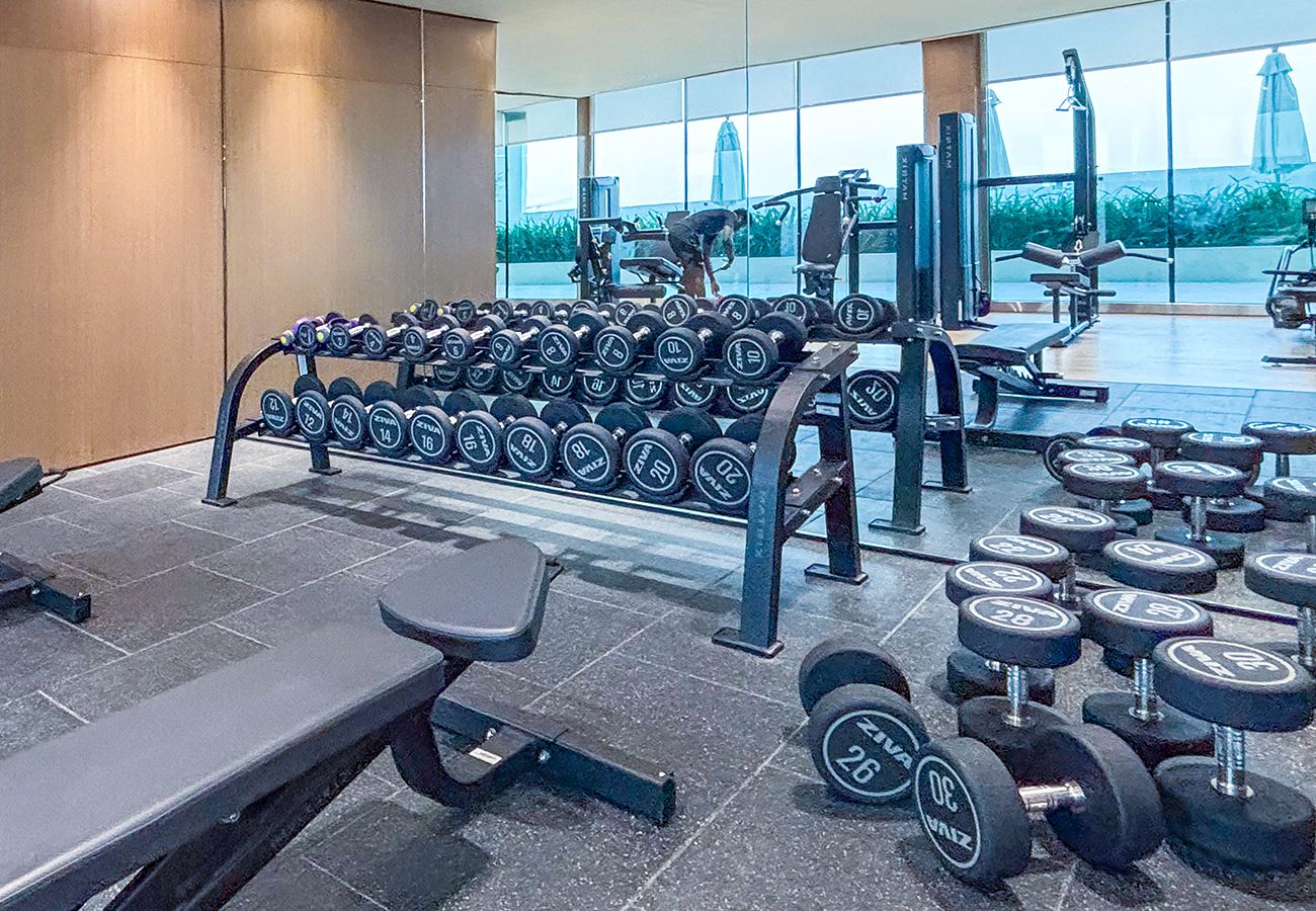 Studio in Dubai - Studio in Binghatti Azure with Pool and Gym