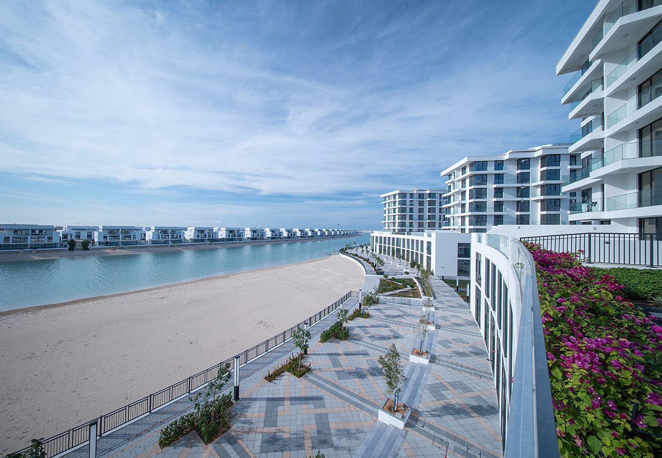 Apartment in Ajmal Makan - Spacious Beachfront 1 Bed in Blue Bay Walk