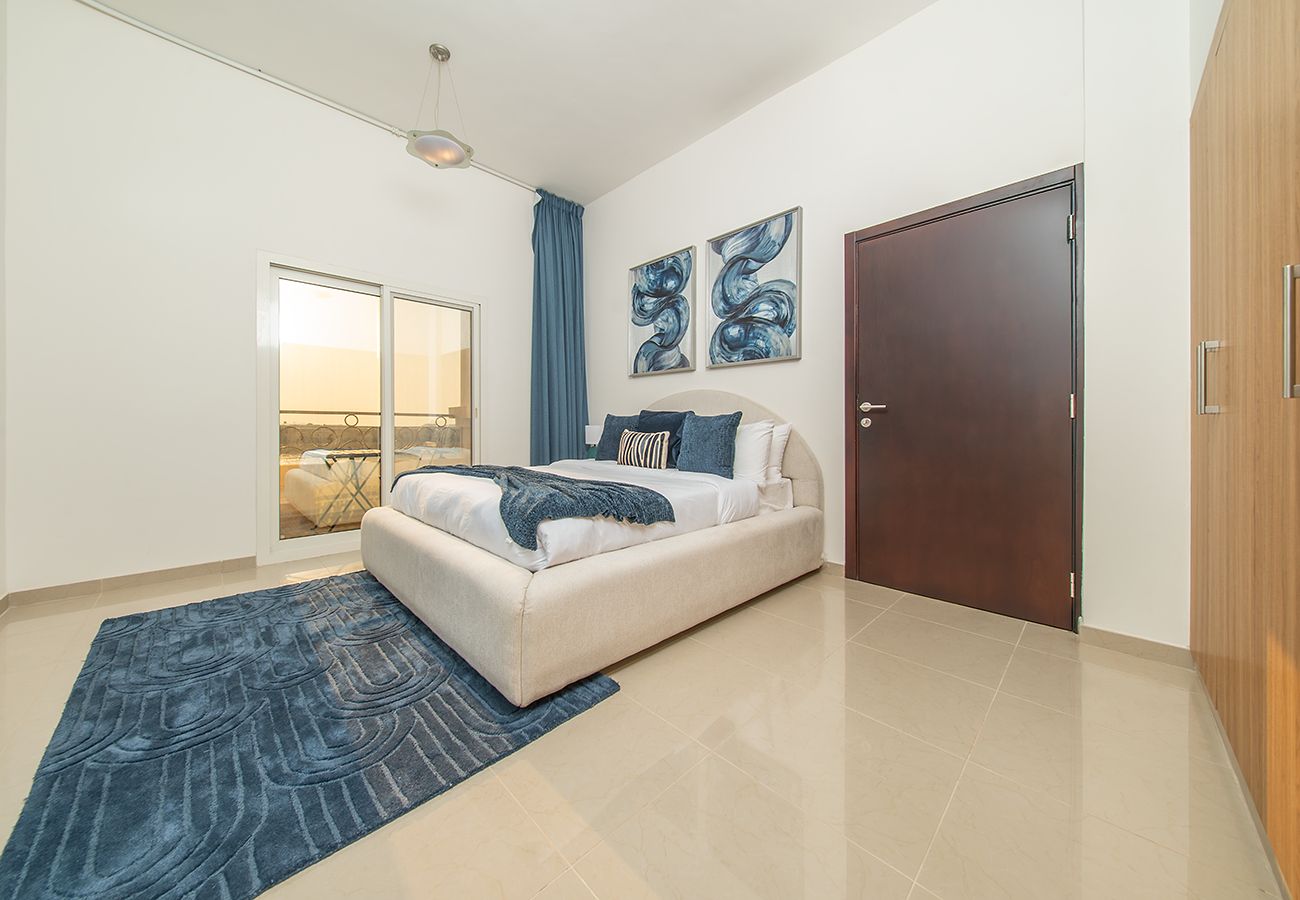 Villa in Ajmal Makan - Beachfront 4 Bed Villa in Ajmal Makan