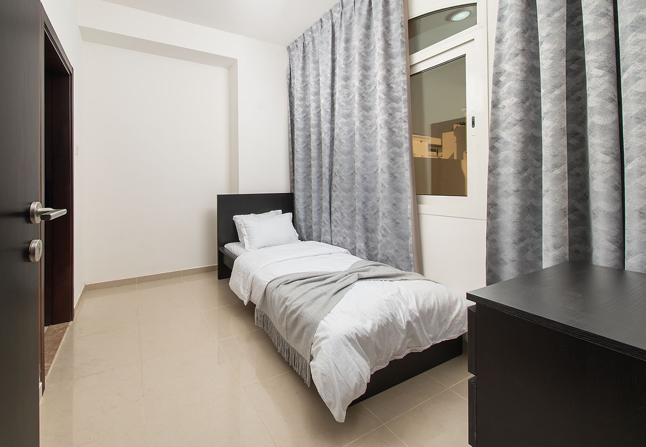 Villa in Ajmal Makan - Beachfront 4 Bed Villa in Ajmal Makan