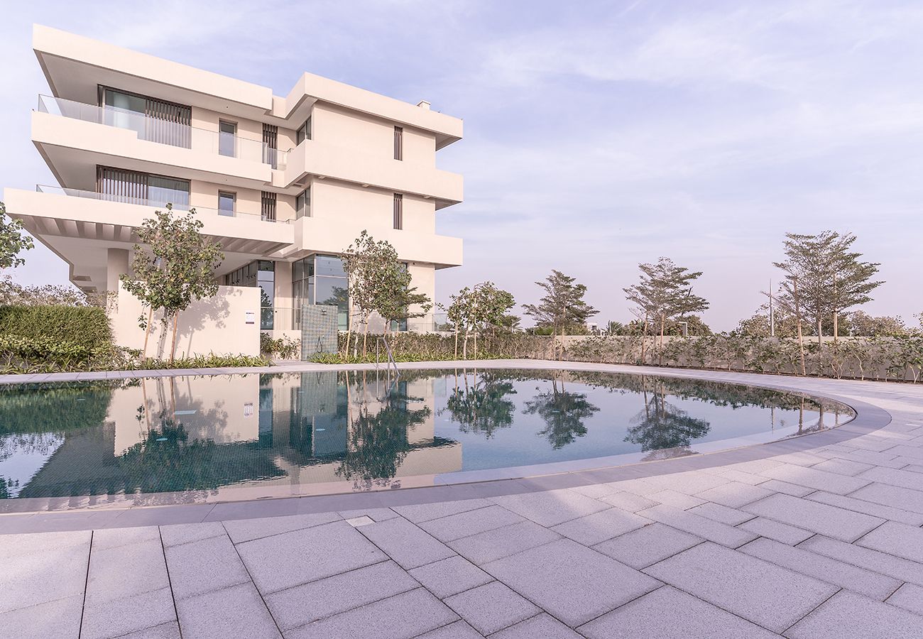 Apartment in Ajman - Luxury 2BR+Maid with Sea views in Seaside Hills