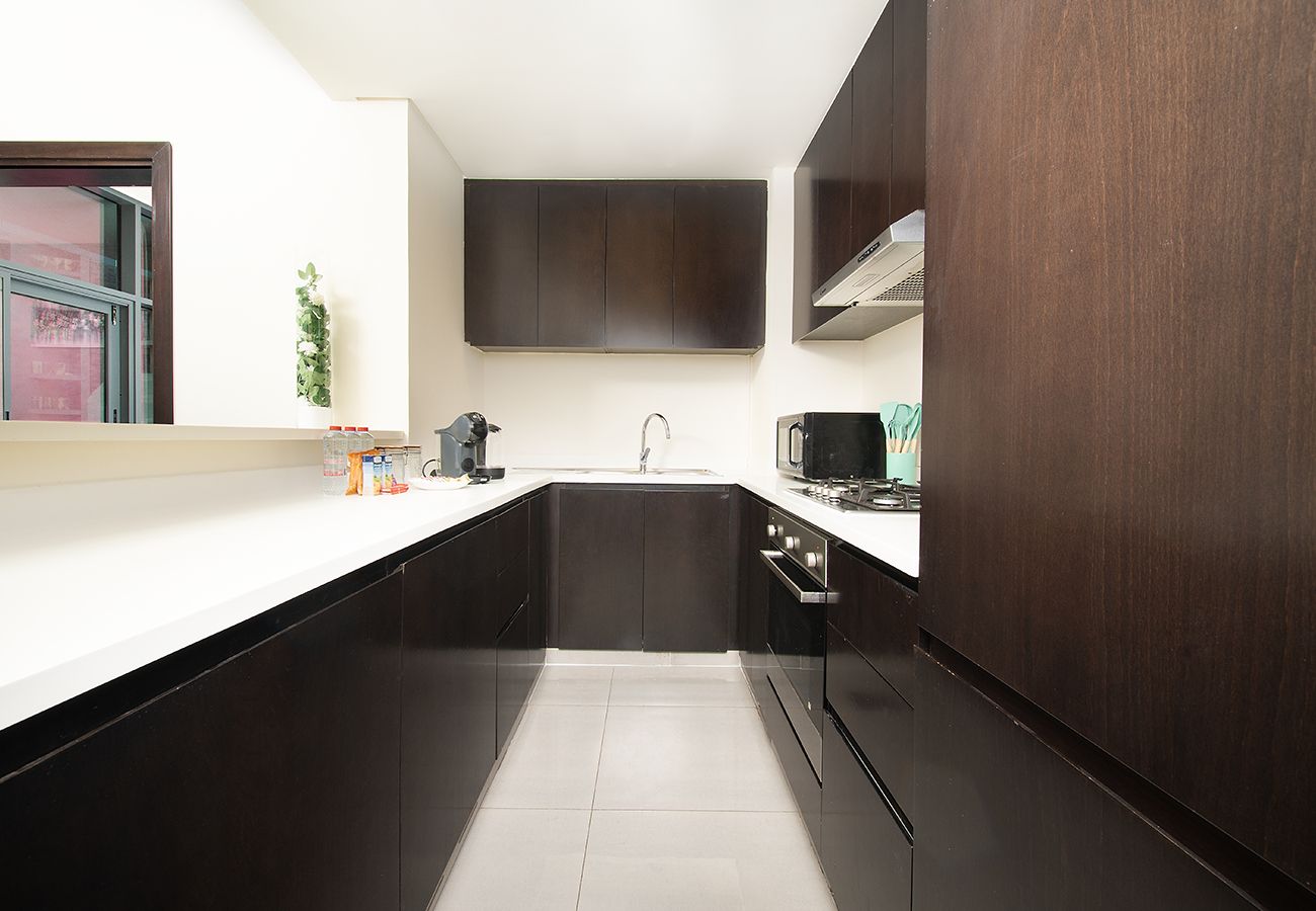 Apartment in Dubai - Stylish 2BR in Merano Tower Business Bay