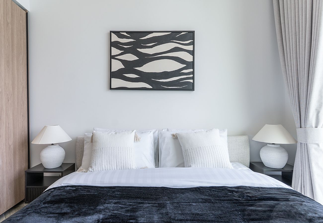 Apartment in Dubai - 1 Bed in Peninsula 3 with Full Canal Views