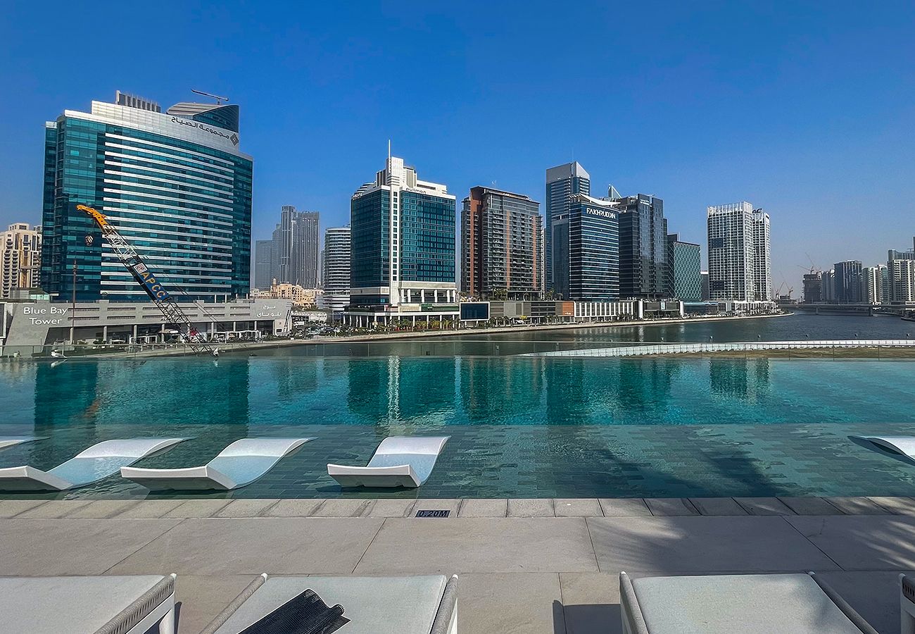 Apartment in Dubai - 1 Bed in Peninsula 3 with Full Canal Views