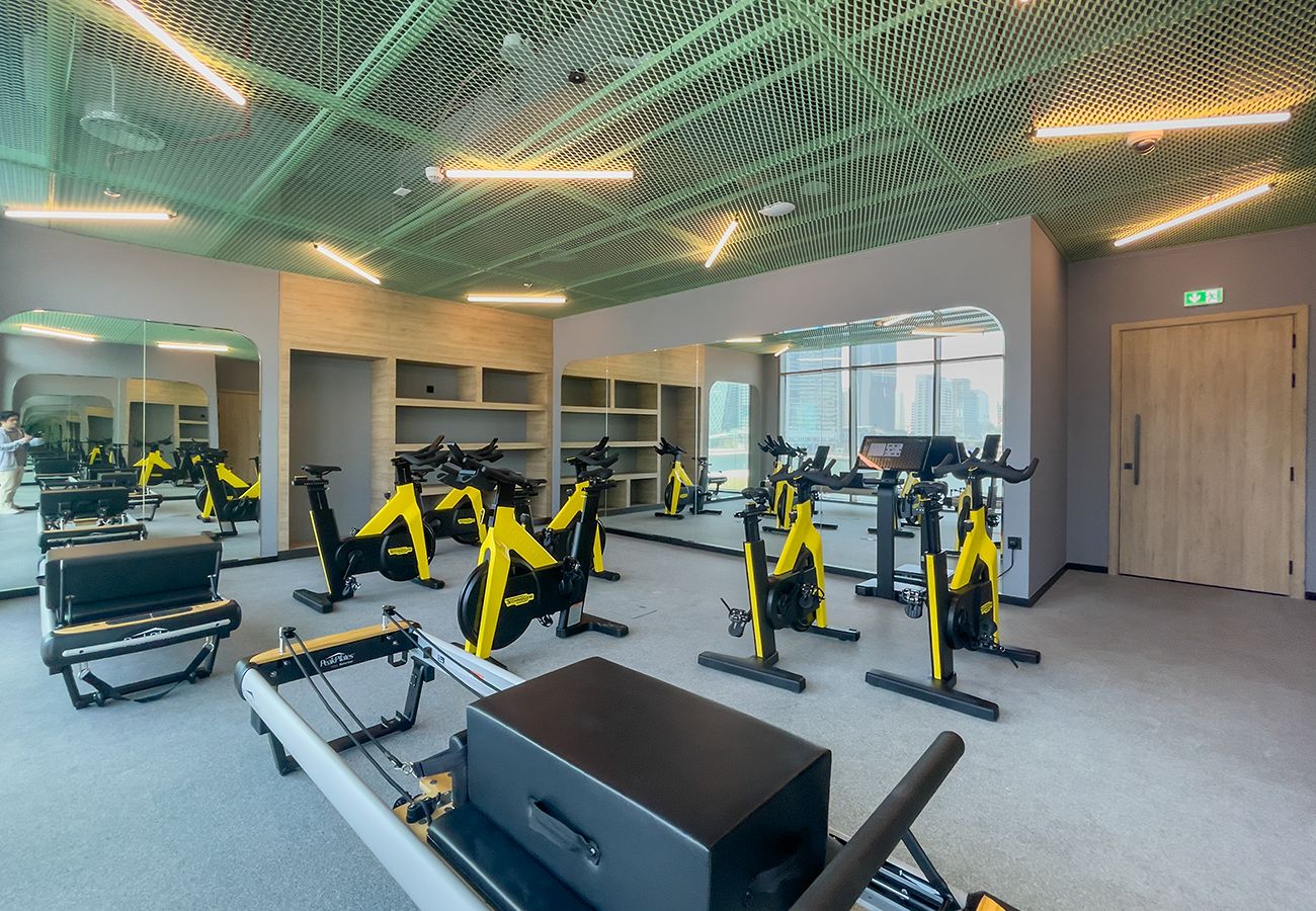 Apartment in Dubai - 1 Bed in Peninsula 3 with Full Canal Views