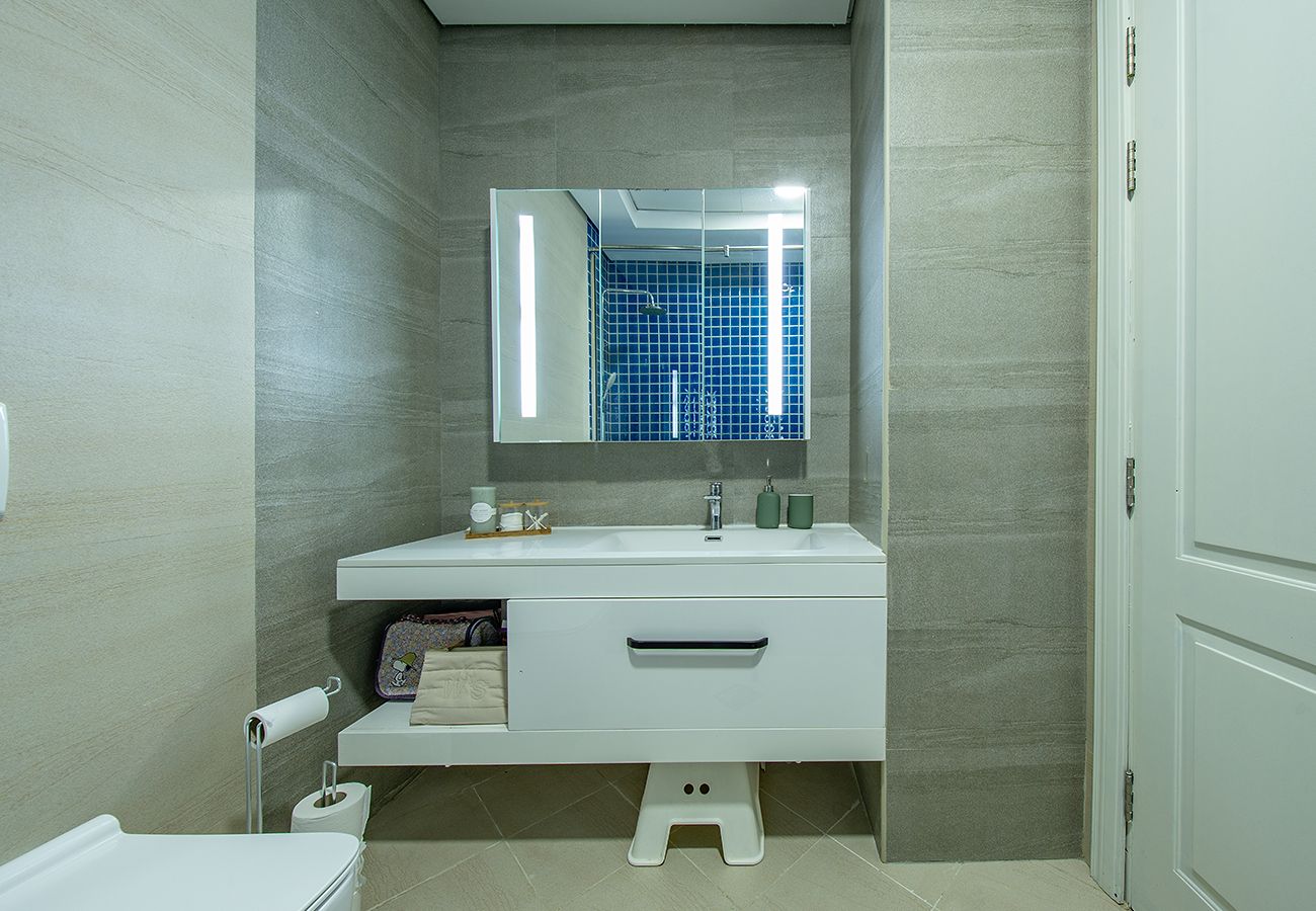 Villa in Dubai - 3 Bed Villa in Al Furjan with Private Pool and Gym