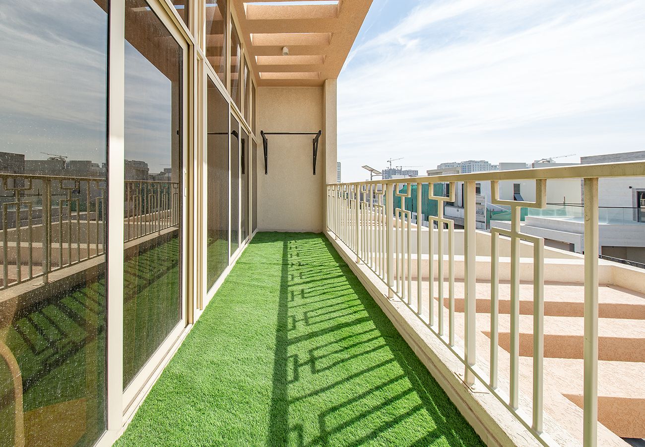 Villa in Dubai - 3 Bed Villa in Al Furjan with Private Pool and Gym