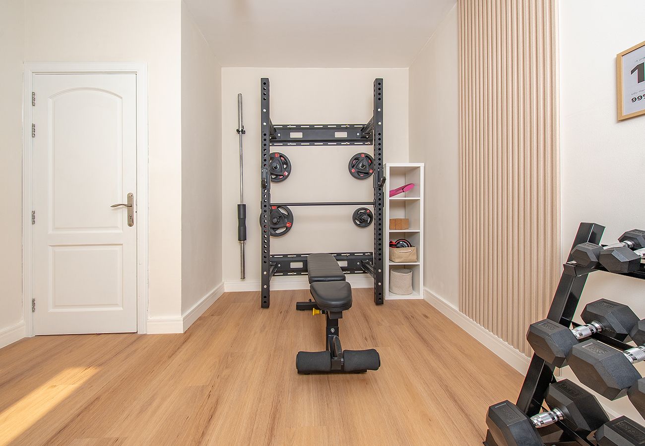 Villa in Dubai - 3 Bed Villa in Al Furjan with Private Pool and Gym