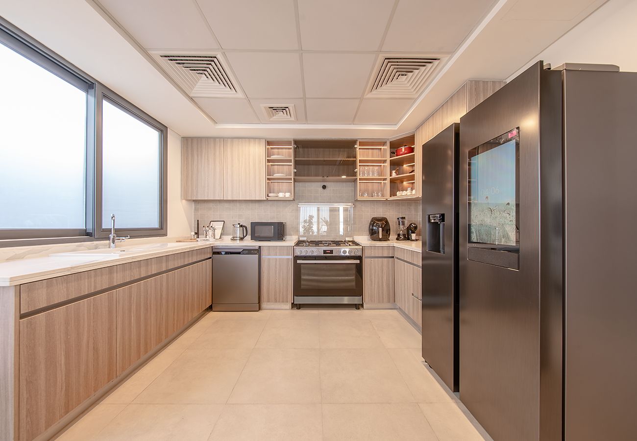 Villa in Ajmal Makan - Sea View Luxury Escape 5BR Private Pool Villa