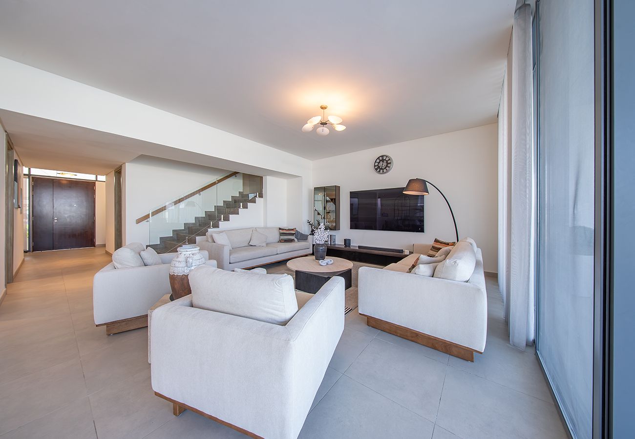 Villa in Ajmal Makan - Sea View Luxury Escape 5BR Private Pool Villa