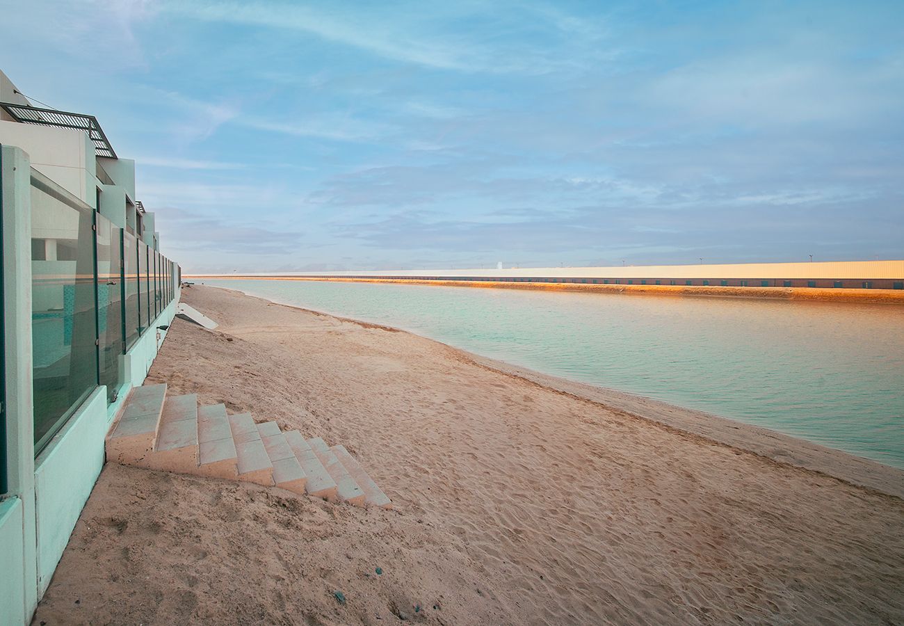 Villa in Ajmal Makan - Sea View Luxury Escape 5BR Private Pool Villa